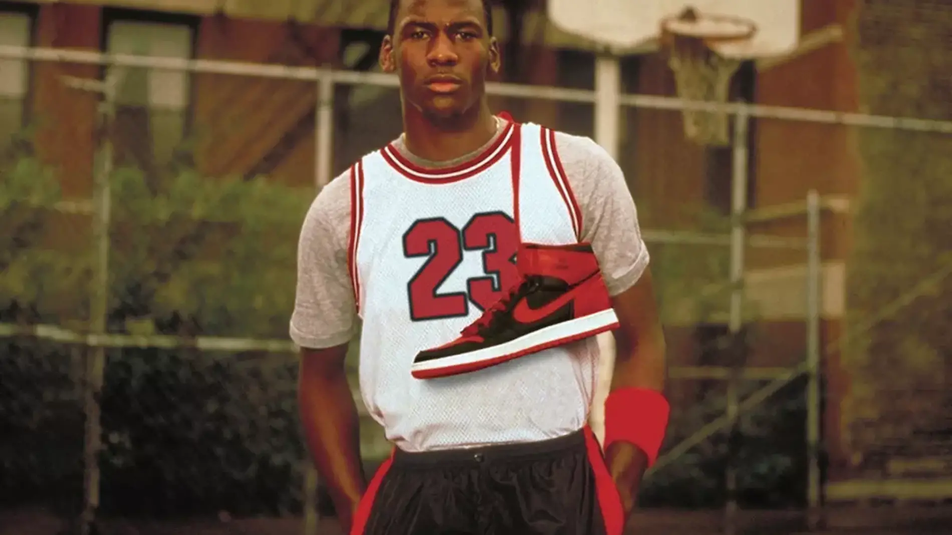 Michael Jordan y sus Air Jordan 1 en 1984